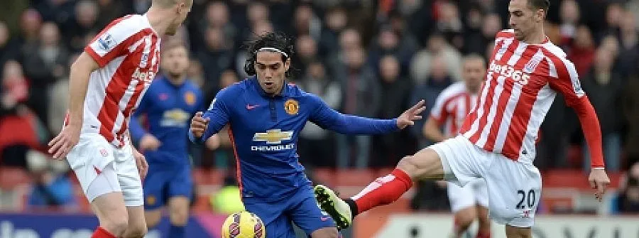 Манчестър Юнайтед се препъна по пътя за титлата