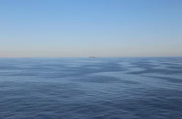 Албански моряци загинаха, спасявайки горящия ферибот