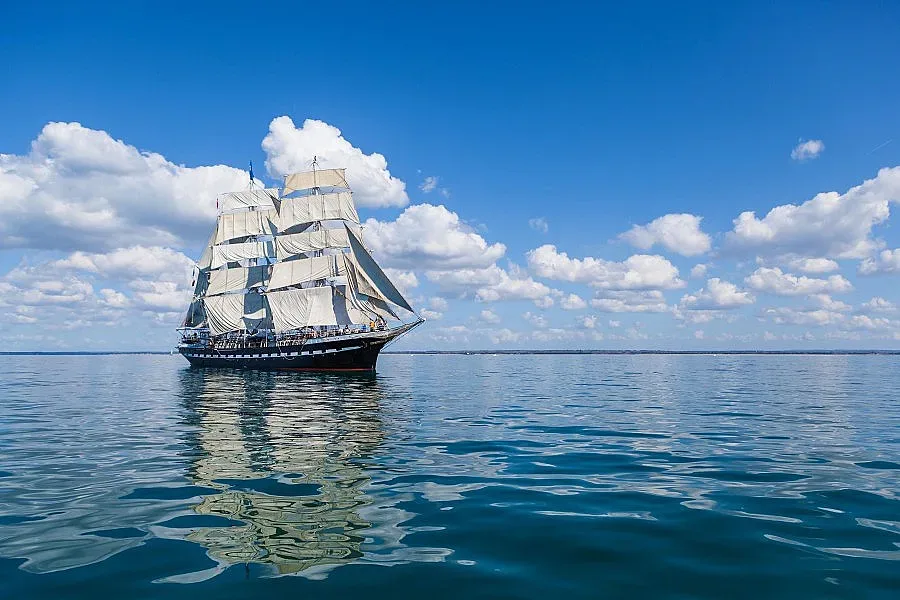 Кораб край о. Корфу изпрати сигнал за помощ