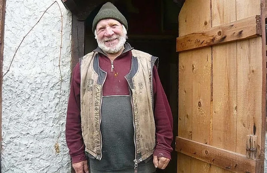 Художник вдига параклис след сън