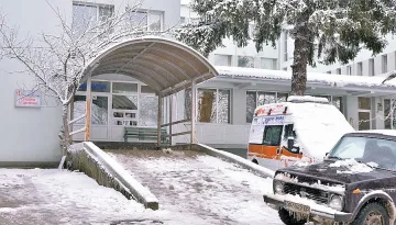 Дете издъхна заради липсващ хирург (ОБЗОР)