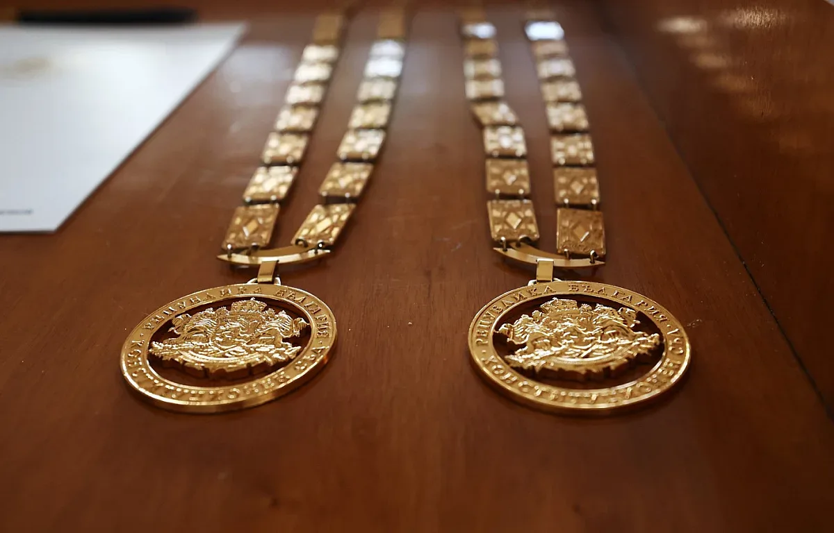 Клетва полагат новите конституционни съдии