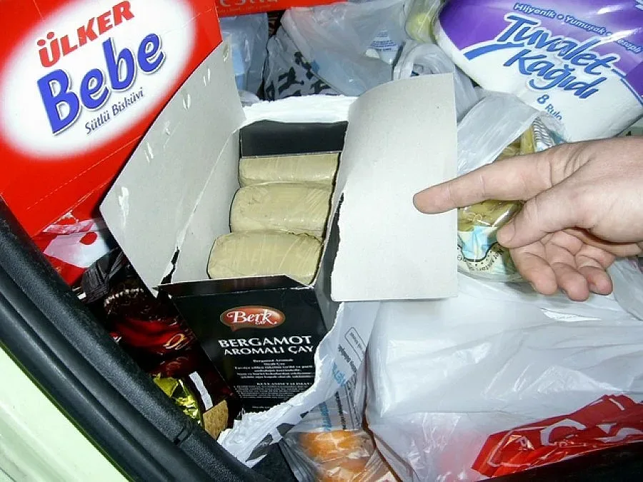 Намериха близо 8 кг хероин в кутии от баклава