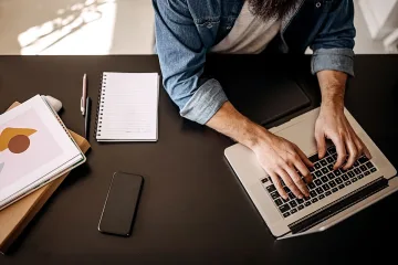 Все повече българи работят за чуждестранни фирми