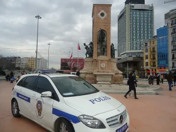 Полицейска обсада на площад "Таксим"