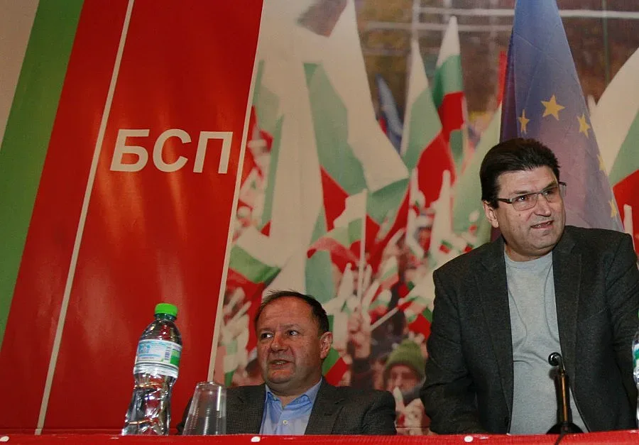 Миков отряза парите на общинските шефове 