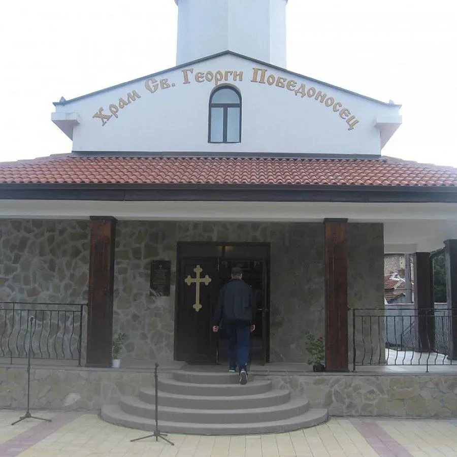 Осветиха най-новия храм в Бургас