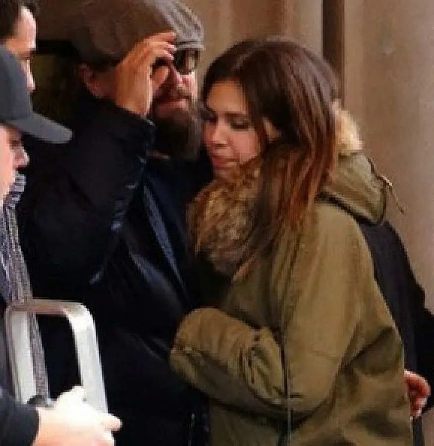 Ди Каприо върти любов с жената на Абрамович