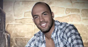 Мним Ники Михайлов сваля мацки в нета