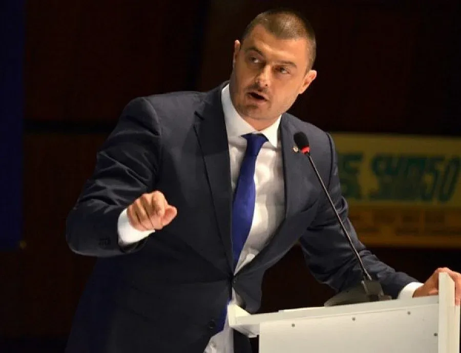 Бареков оттегля подкрепата си от БДЦ