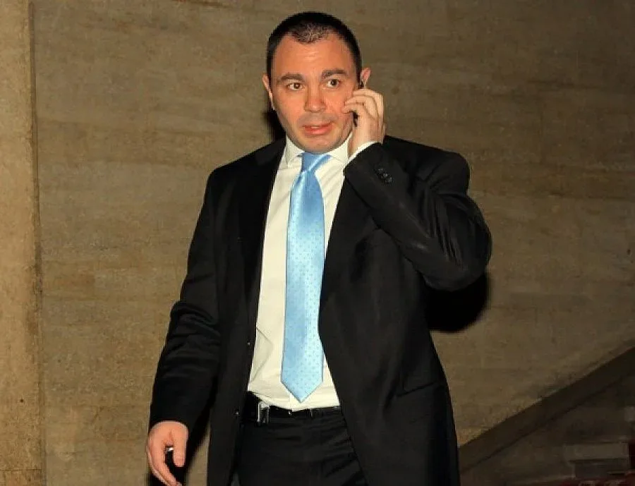 Лазаров потвърди за една жертва и трима ранени в Мъглиж