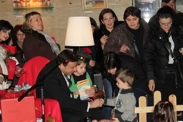 Кмет прочете „Косе Босе" на десетки деца