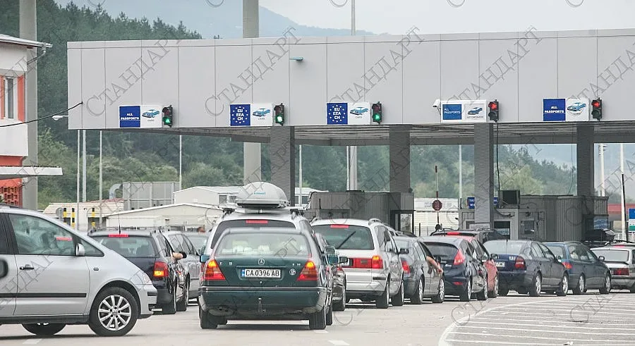 Освободиха задържаните в Белград българи