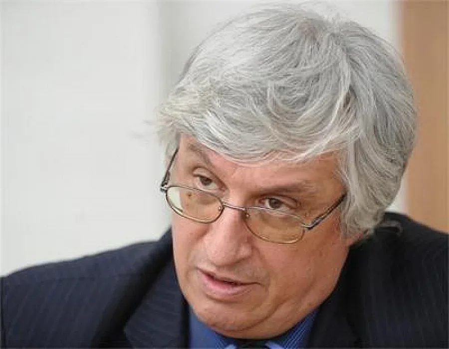 Нейков: Разпоредиха се с парите на хората за 15 минути
