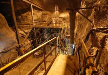 Протестиращите миньори от „Черно море" излязоха навън