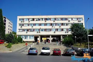 Двама пийнали мъже се пребиха от тераса 