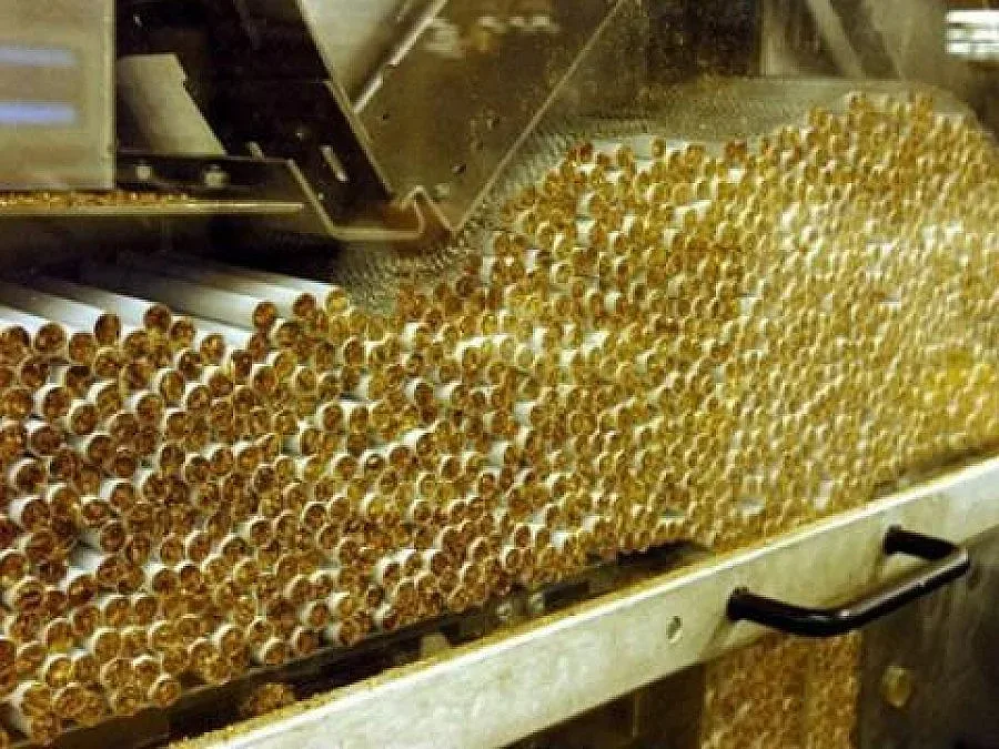 Хазната губи 500 млн. от нелегални цигари