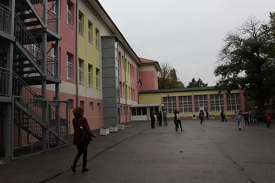 Психолог във всяко училище и детска градина