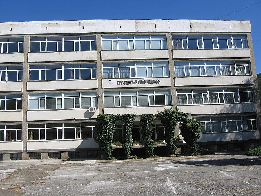 "Възкреси доброто": Пълна промяна на училището в Чипровци