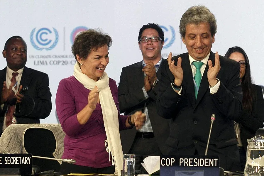 190 страни си стиснаха ръцете за климата