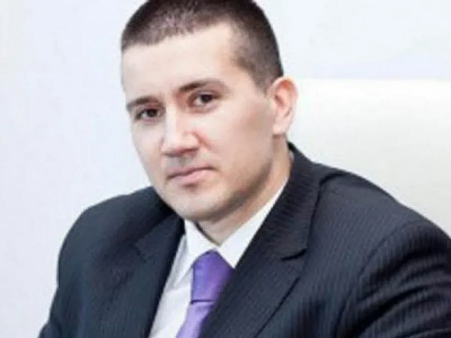 Петролът поевтиня с 10% за седмица