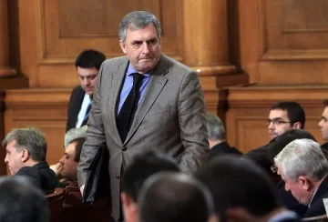 Калфин вади годините за пенсия от фризера