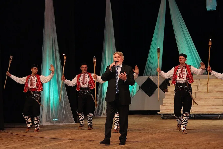 Актьор пя песни за Македония