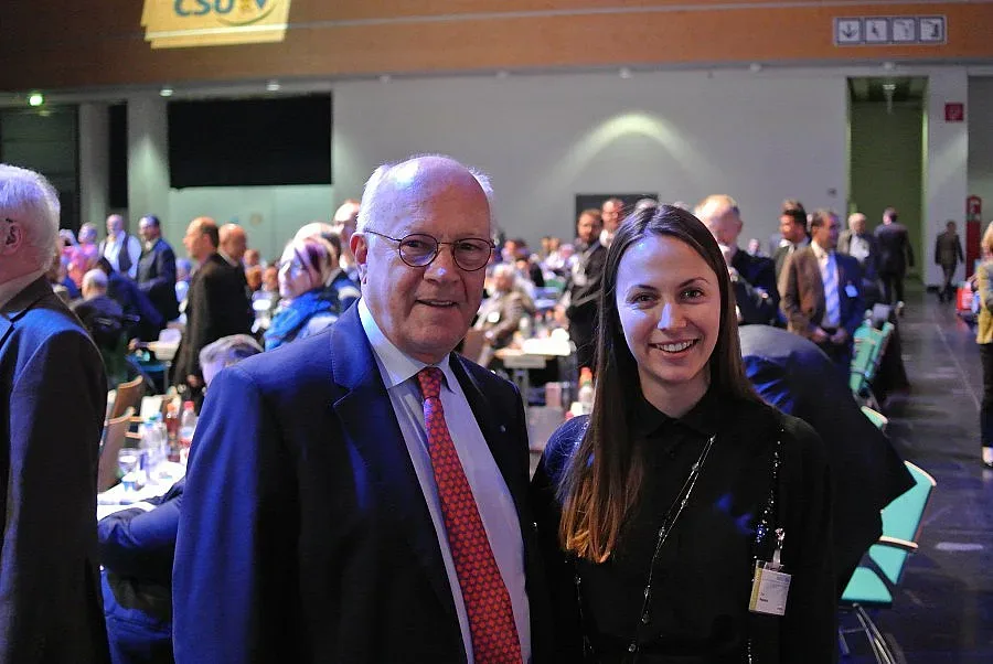 Паунова представи ГЕРБ на годишния конгрес на ХСС в Нюрнберг