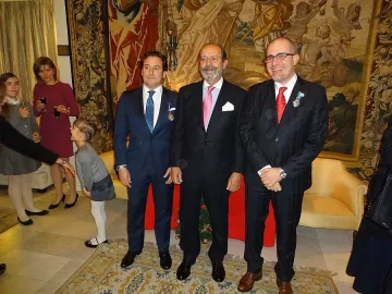 Испански ордени за бизнесмени в България