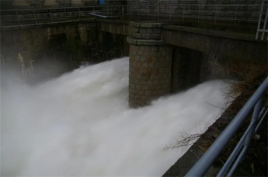 Пада нивото яз. „Копринка", изпускат по-малко вода в Тунджа