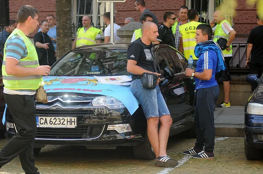 Надзирателите в още 6 затвора ще протестират