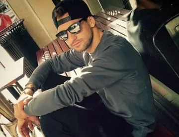 ВИДЕО: Григор и Мария избират коледно дърво 