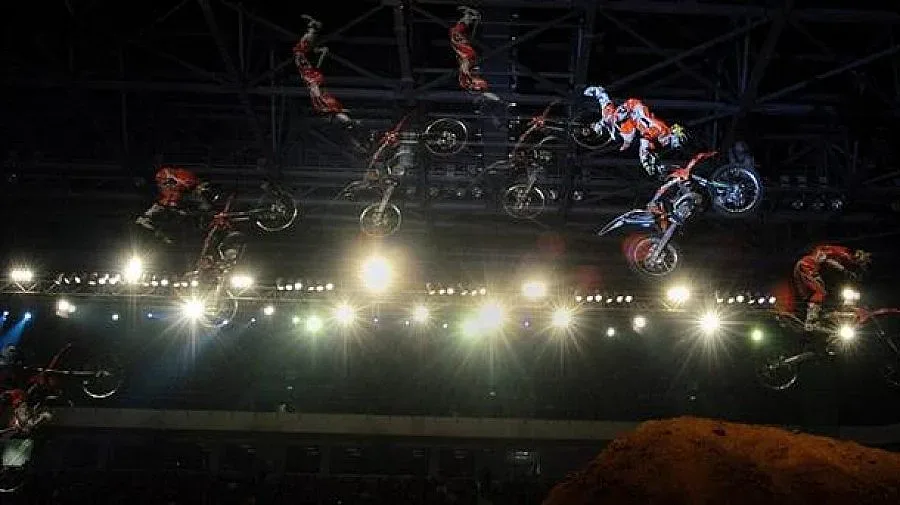 Доставят 1200 куб. м пръст в "Арена "Армеец" за "Вечерта на Скоковете"