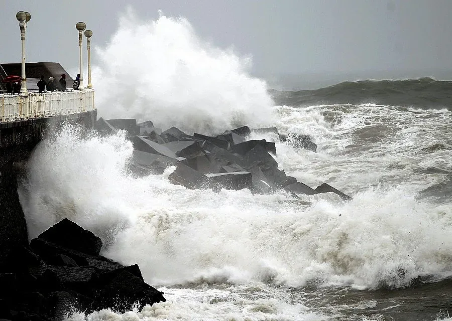 269 000 тона боклуци в океаните