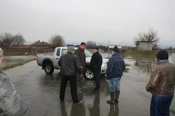 Нова махала заприлича на Венеция, евакуираха над 300 души