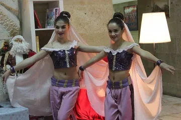 „Аладин и вълшебната лампа” зарадва деца в Благоевград