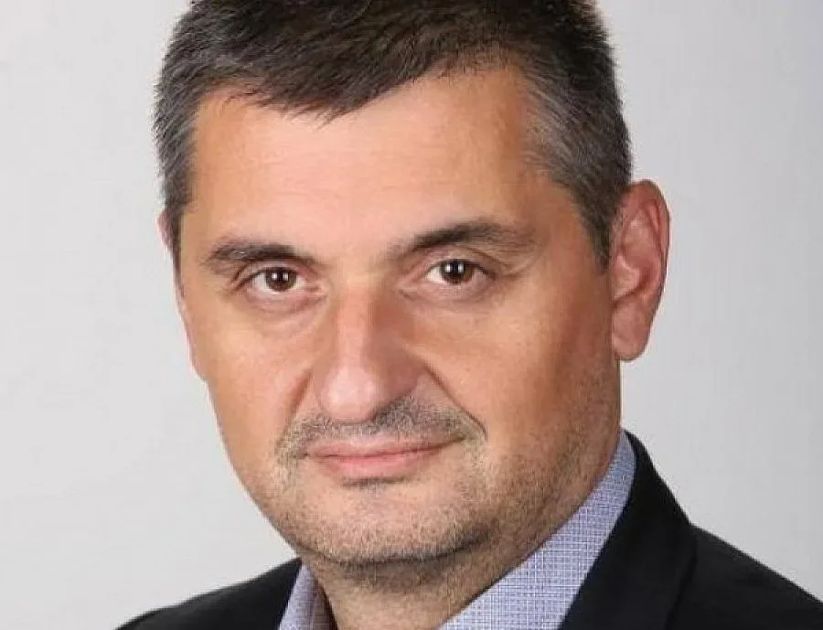 Връщат практиките за гимназистите