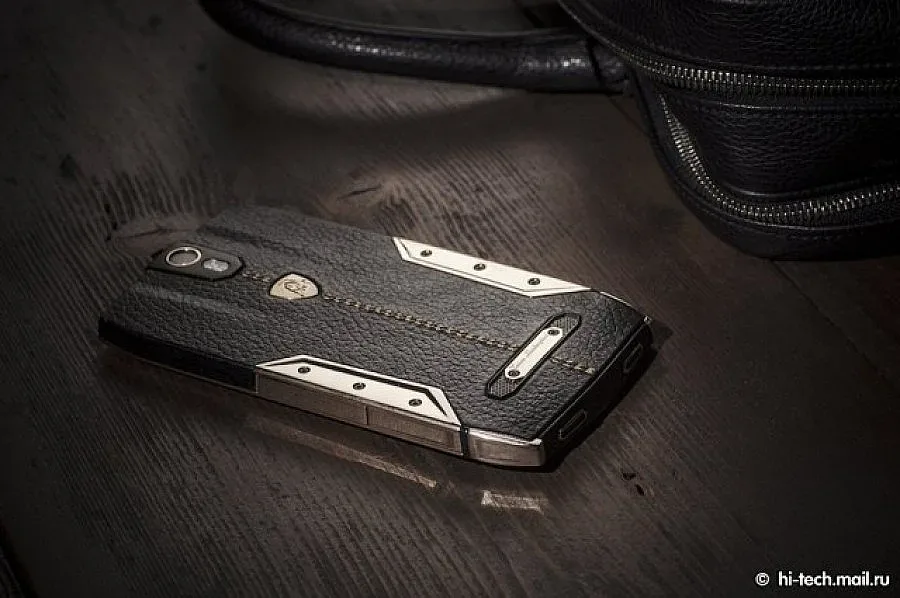 Ламборгини пусна смартфон за 4800 евро