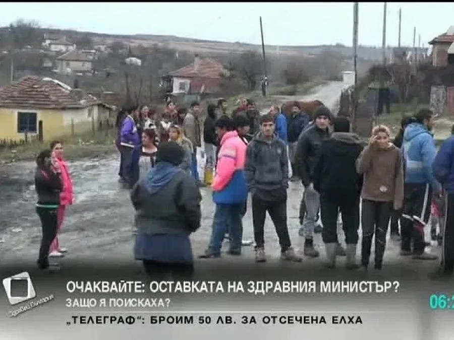 Протестът в Дебелт ескалира, атакуват с пиратки ромската махала