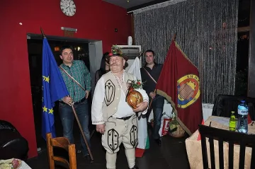 Македонци и гърци на конгреса на Винената партия