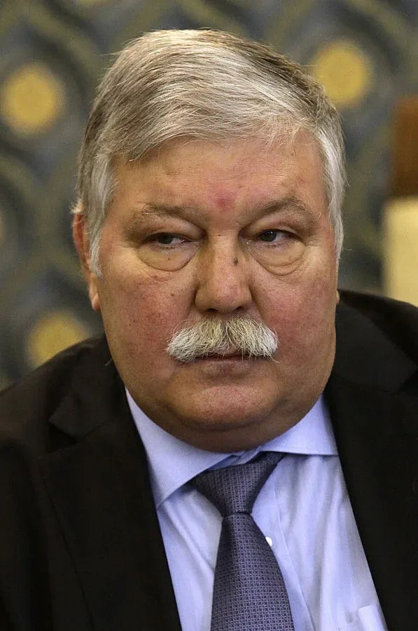 Изкарват те расист, ако спазваш закона