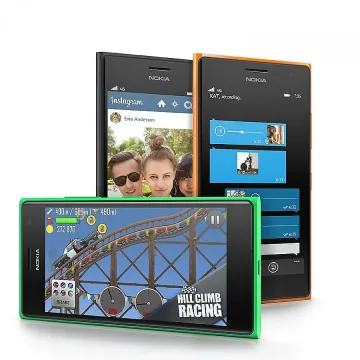 Nokia Lumia 735 е майстор на селфита
