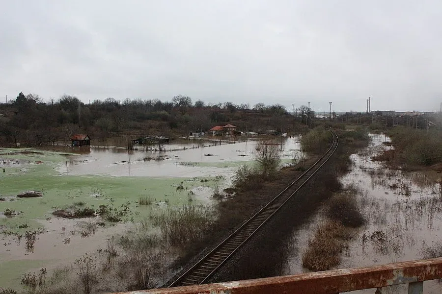 Оранжев код в 4 области, жълт в останалата част