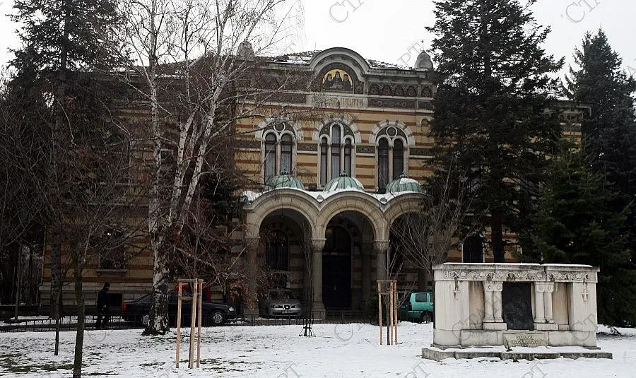 Протест срещу епископ – масон пред Светия синод