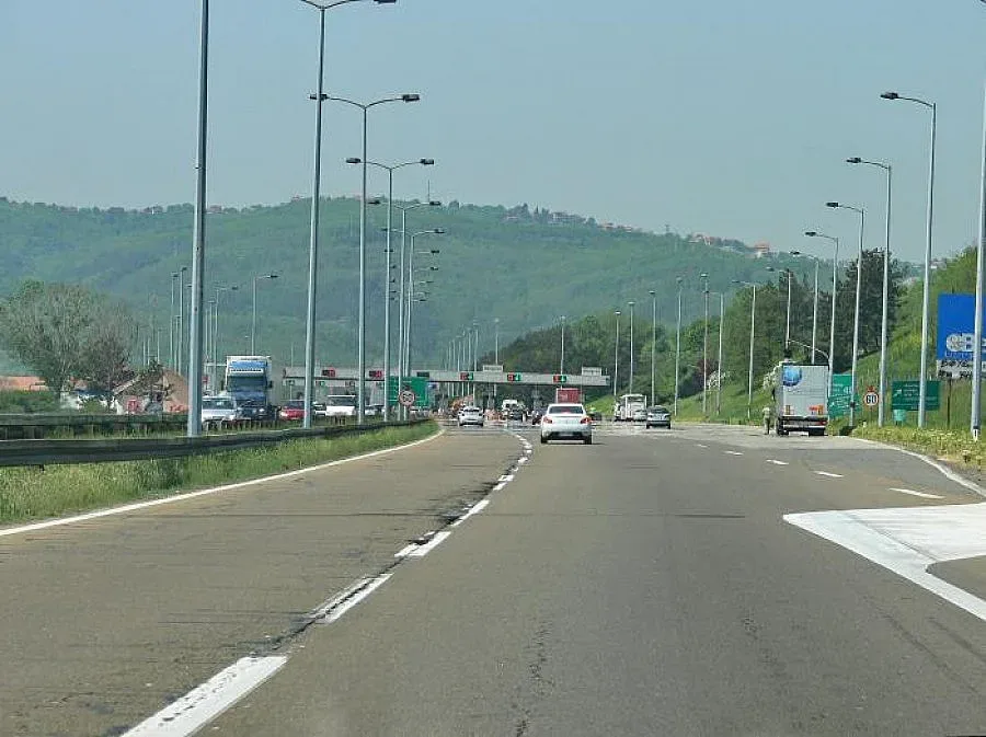 Такси за пътищата сменят винетките