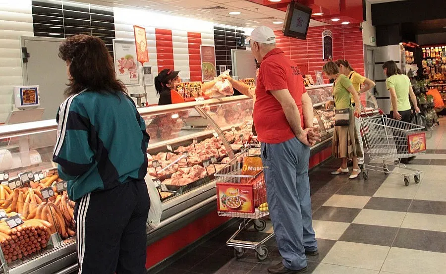 Свиваме колана за втори пореден месец