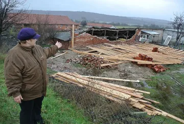 Навес смаза работник