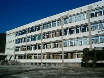 Търсят средства за обновление на училището в Чипровци