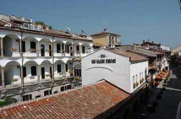 US полковник възкреси хана "Хаджи Николи"