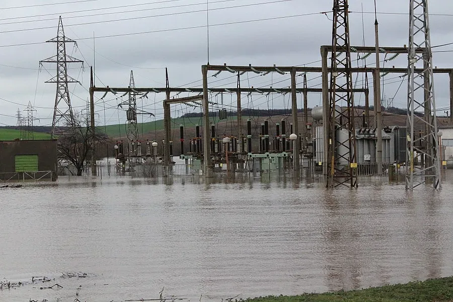 Вучков: Пускат ток в Гълъбово през два часа